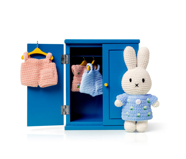 Miffy, das gehäkelte Kaninchen-Plüschtier – Tulpenkleid 