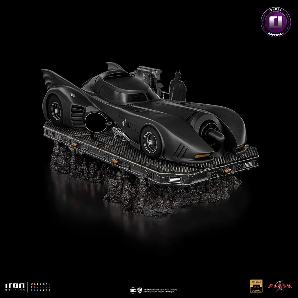 Beeld Batmobile - Art Scale Deluxe 1/10 - The Flash - DC Comics