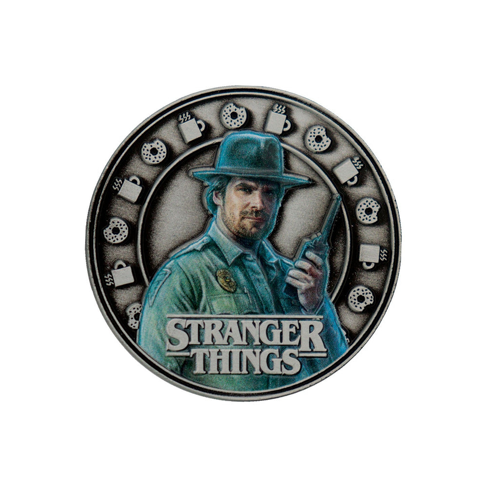Stranger Things Collector's Item - Eleven and Hopper