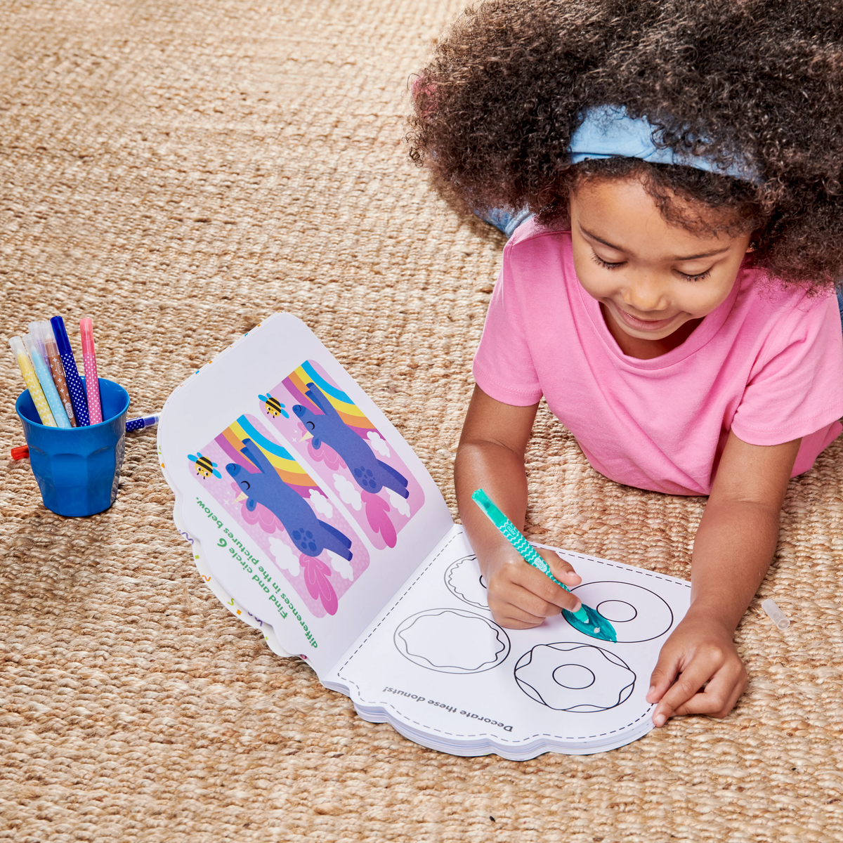 Livre d’activités Playful Pages Fête des licornes – 60 pages – OOLY