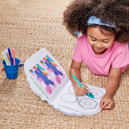 Livre d’activités Playful Pages Fête des licornes – 60 pages – OOLY