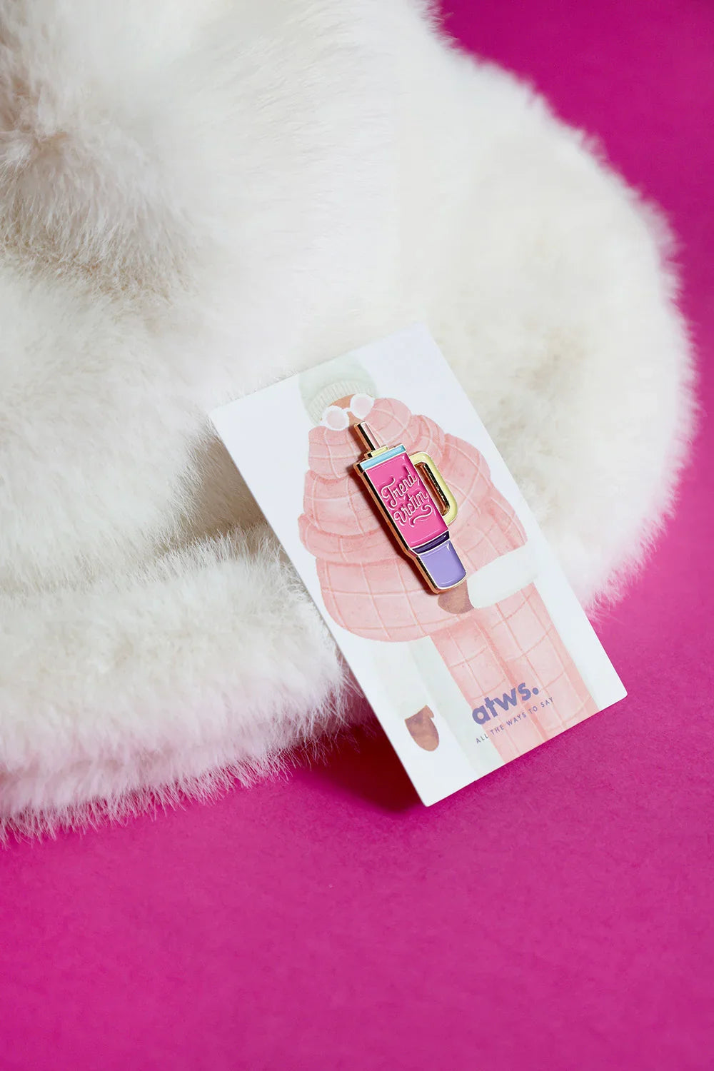 Trend Victim - Pins