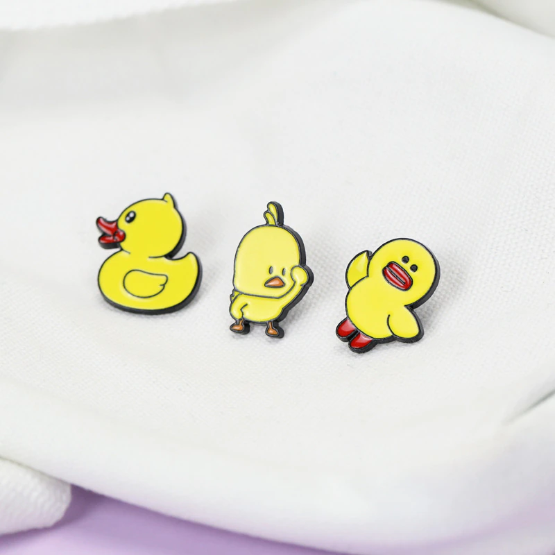 Sally Duck Pin
