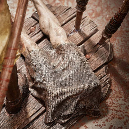 Red Pyramid Thing-beeldje - Beperkte oplage