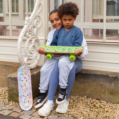 SKATEBOARD PRINCESSES AVEC ROUES CLIGNOTANTES 17 POUCES