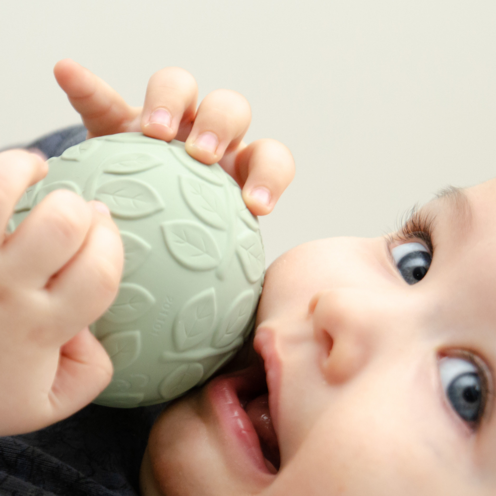 2er-Set Sensorikbälle mit Blattmuster – Grün
