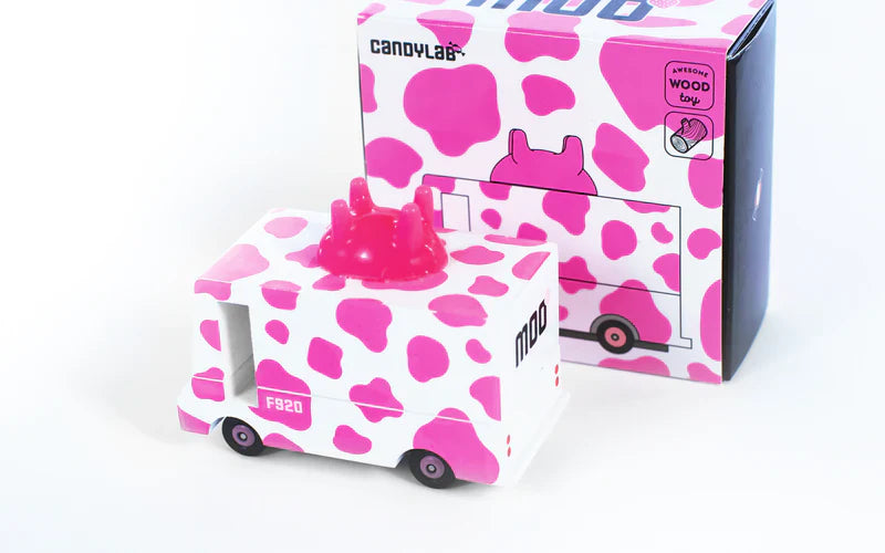 Candycar World Holz-Van - Strawberry Moo