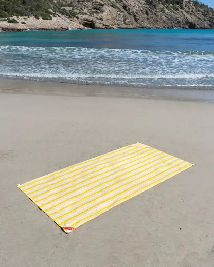 Toalla de playa de microfibra con imanes – AURA