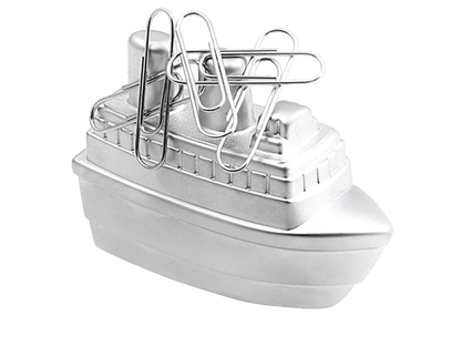 Potloodslijper in de vorm van een boot en magneet voor paperclips