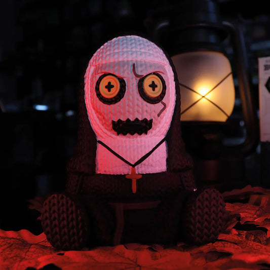 la nonne handmade by robots n 077