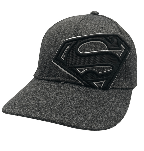 Casquette Superman logo en tissu découpé