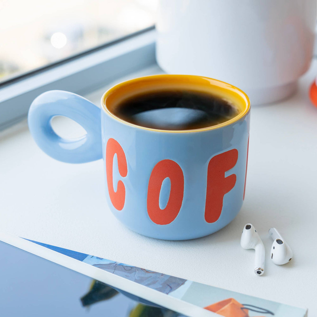 Lichtblauwe "COFEE" mok