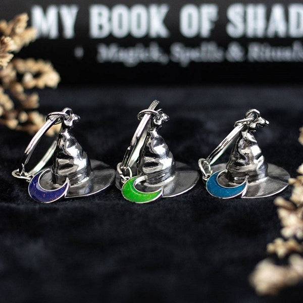 Set van 3 sleutelhangers met heksenhoedjes van de Sisters of the Coven.