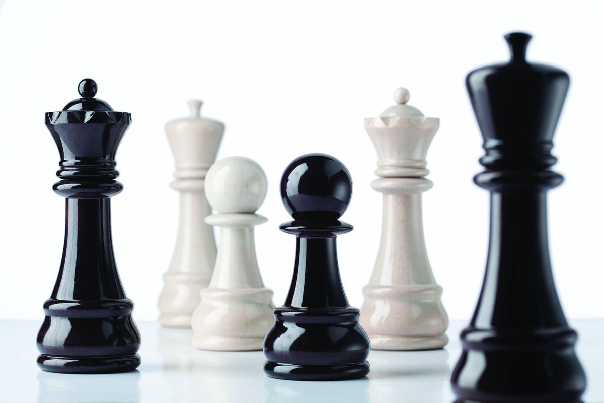 Moulin à Épices « Chess » Roi en Hêtre Laqué Noir Brillant