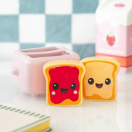 Salt and Pepper Kawaii Toasts with Toaster Holder
