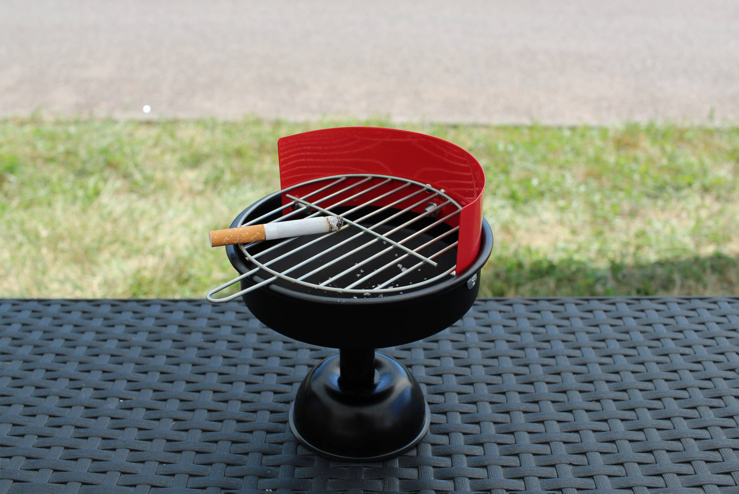 Cendrier mini barbecue en métal