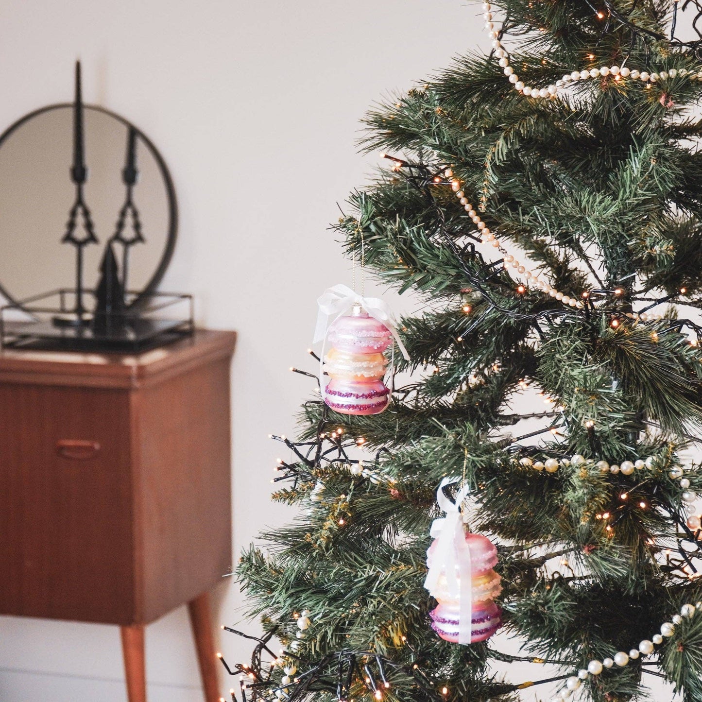 Macarons Christmas Ball