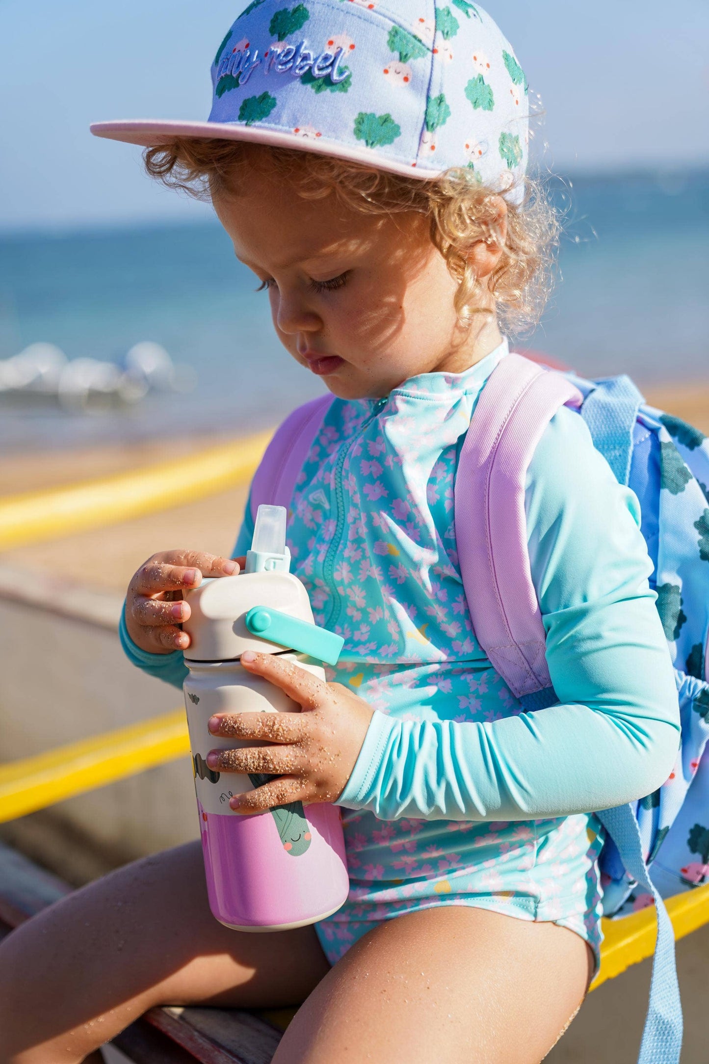 Stainless Steel Insulated Water Bottle for Children with Dancing Hearts
