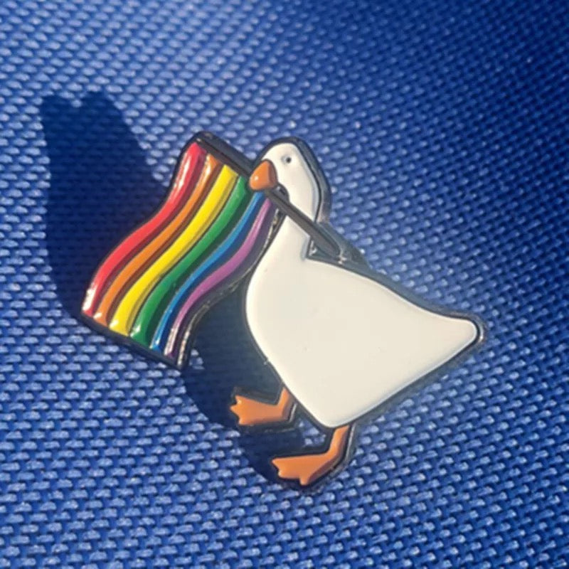 Pins Canard Drapeau LGBT