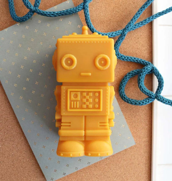 Klein gouden robot nachtlampje