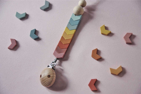 Schnullerkette aus Silikon Chevron Multi
