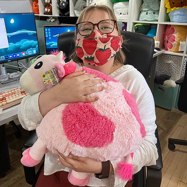 Peluche Squishable – Vache Fraise
