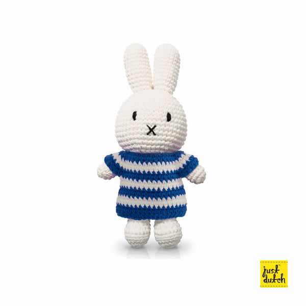 Miffy, das gehäkelte Kaninchen-Plüschtier – gestreiftes Kleid 
