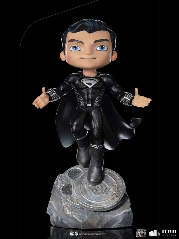 Mini Co. Figur Superman Black Suit - Justice League