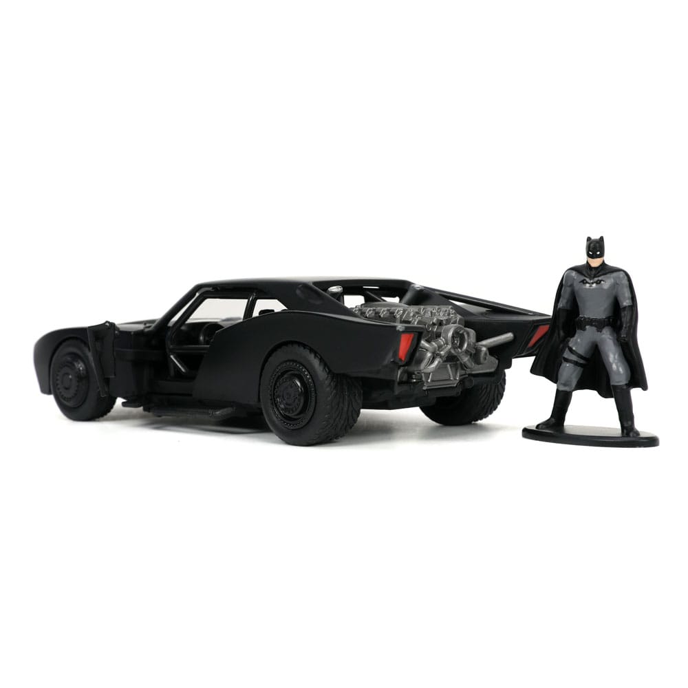 Batman &amp; Batmobile 1:32 