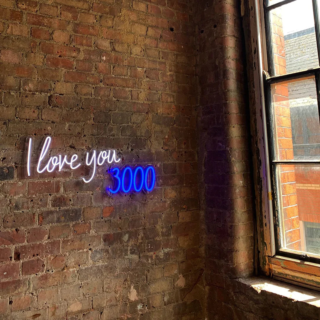 Mural neon i love you 3000