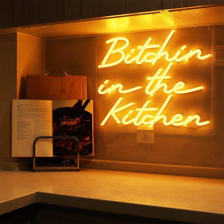 Néon Mural Bitchin in the Kitchen