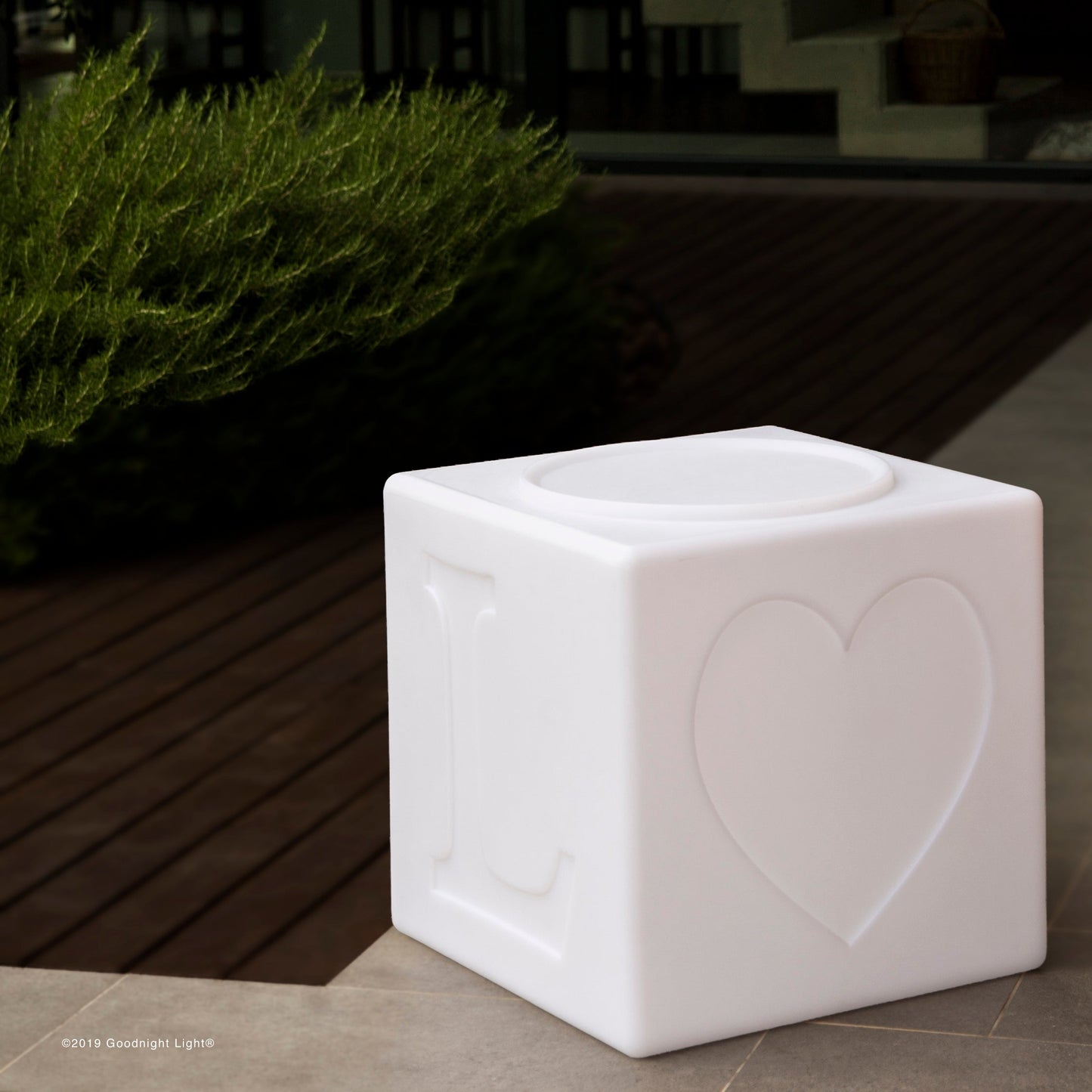 Lampe LOVE Cube "The LOVE Lamp"