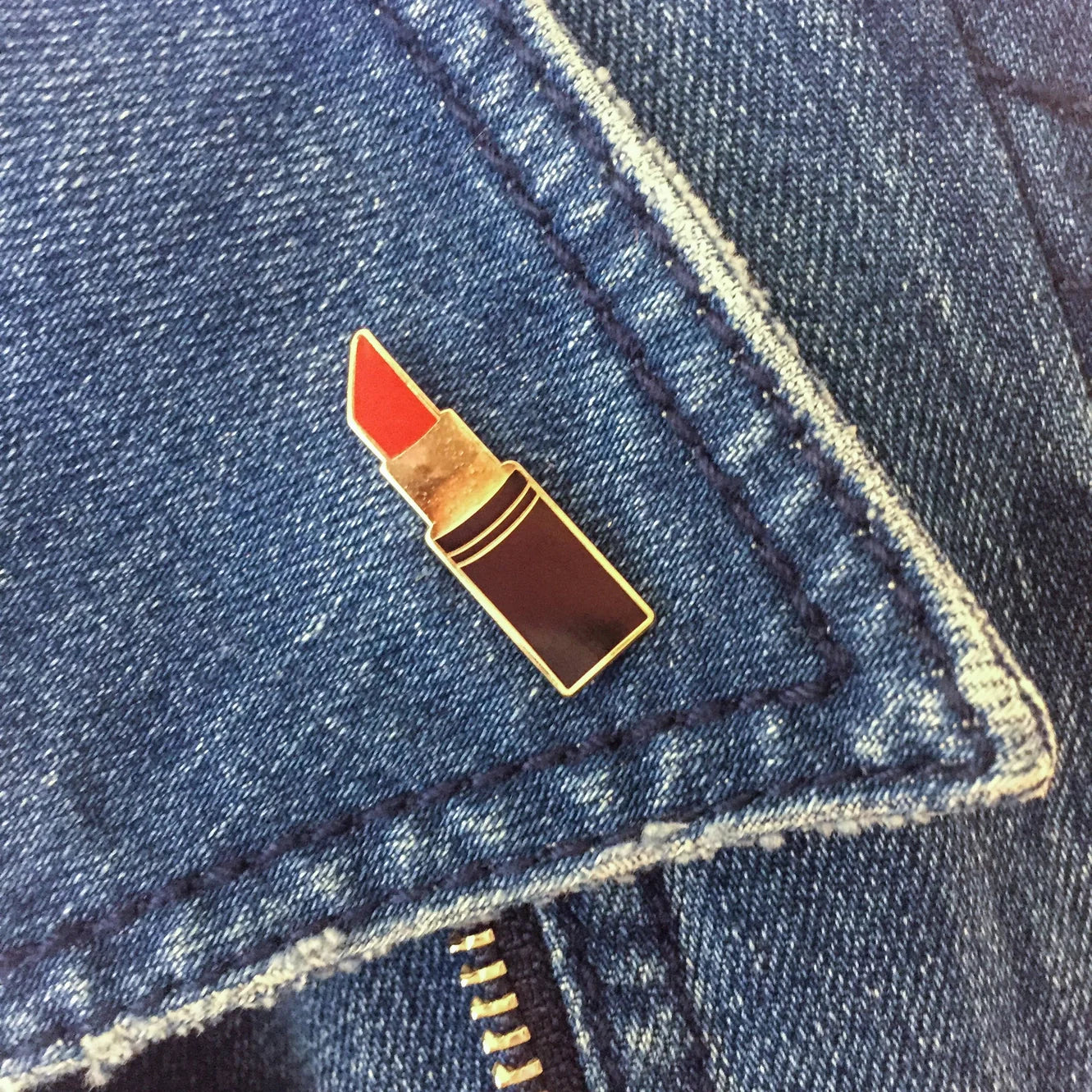 Pin's Rouge à Lèvres